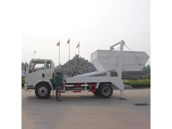 HOWO 5t swept-body refuse collector truck for sale