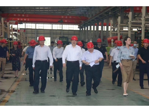 Le maire de Wuhan inspecte Chengli Heavy Industry Co., Ltd.