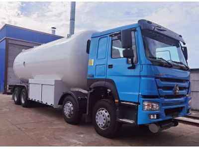 HOWO 8x4 35.5m3 LPG tank truck