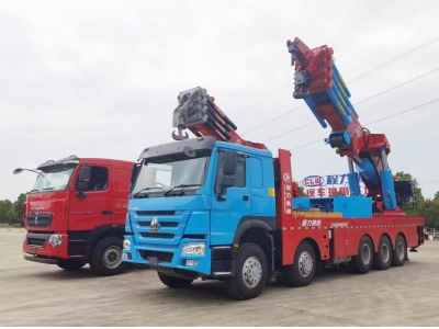 HOWO 5 axles 120t heavy duty truck mounted power crane