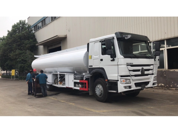 HOWO 6x4 Stainless steel  refuel tank truck