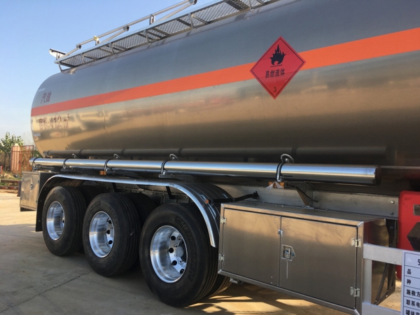 Suspension systems of fuel tank semi trailer