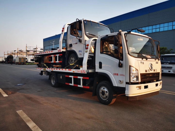 4x2 flat bed road - block removal wrecker vehicle
