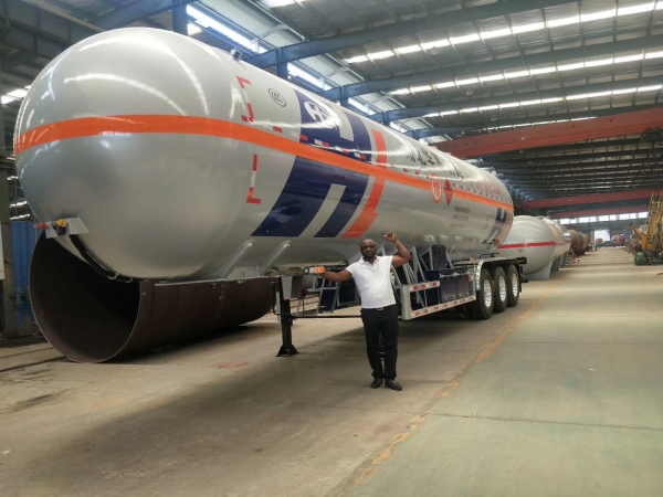 Liquid ammonia tank car filling operation process