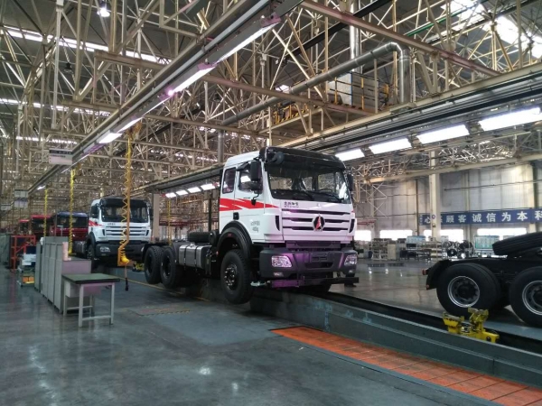 North Benz 6X4 tractor with 50,000L fuel tank trailer